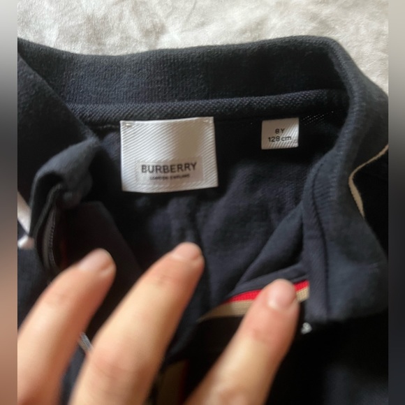 Burberry - Picture 3 of 3